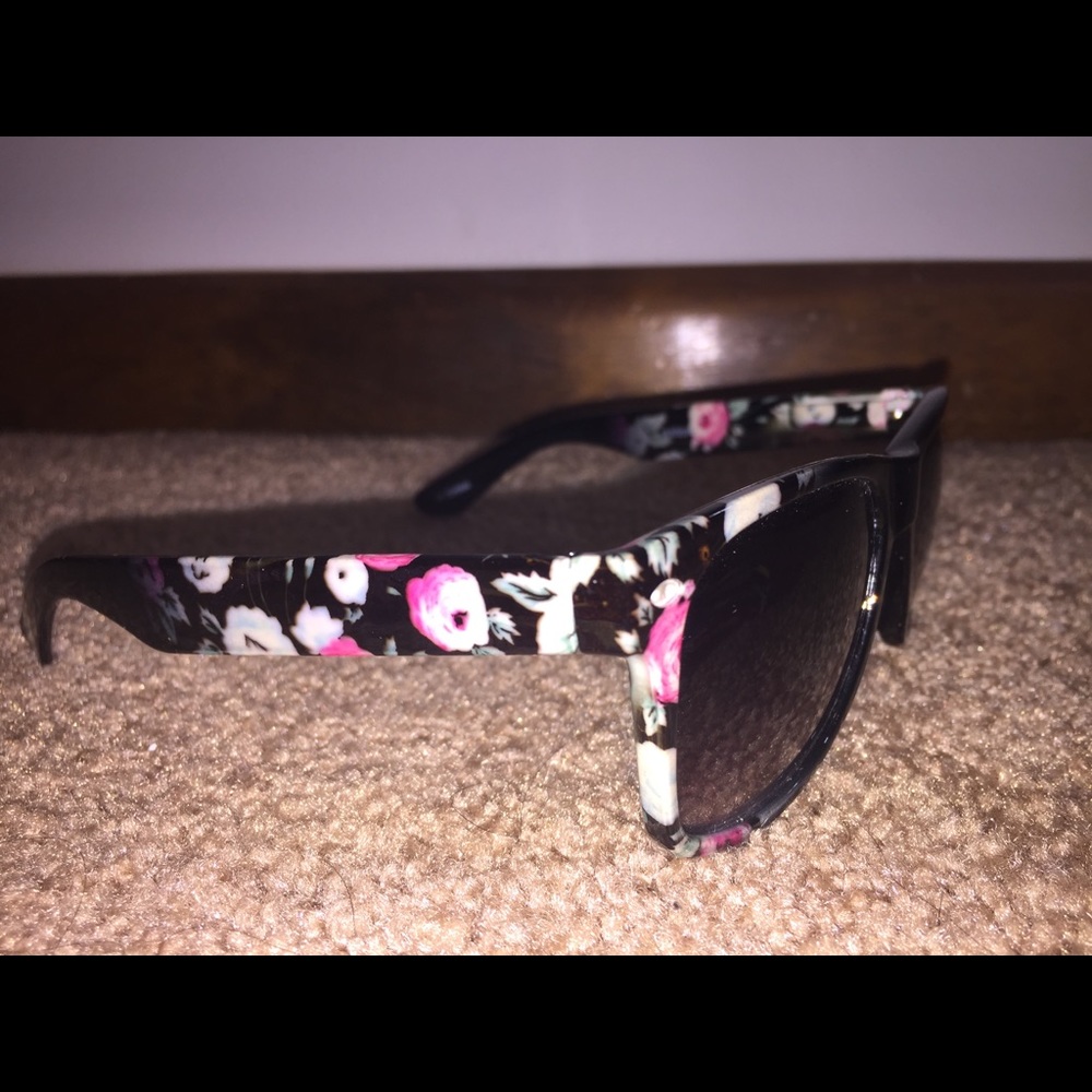 Spring shades 💐